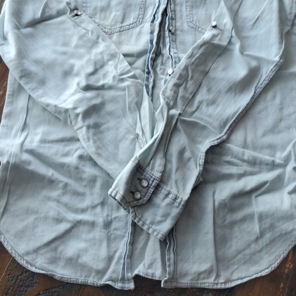 Instyle button up - Picture 2 of 2